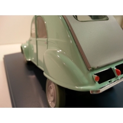 Coche de colección Tintín, la Citroën 2CV Hernández y Fernández Nº08 1/24 (2020)