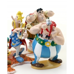 Collectible figurine Pixi Asterix and Obelix, The Golden Menhir 2365 (2020)
