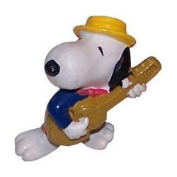 Figurine Schleich® Peanuts, Snoopy avec sa guitare et son chapeau (22233)