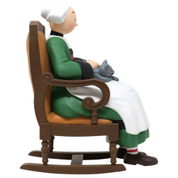 Collectible figurine Plastoy Bécassine sitting in her rocking