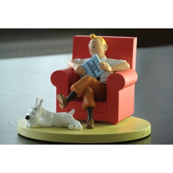 Figura de colección Moulinsart Tintín en su sillón con Milú 46404 (2018)